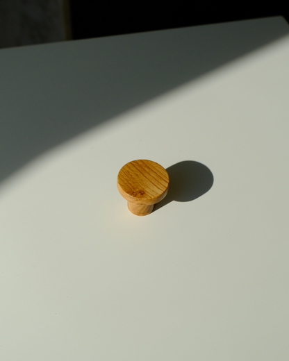 Knopf Walnut